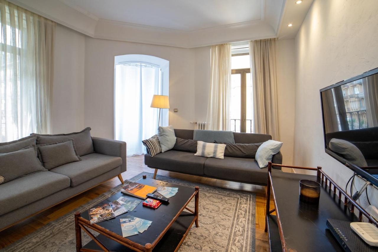 La Concha Cozy Balcony Apartment By Cisan Rentals San Sebastian Exterior photo