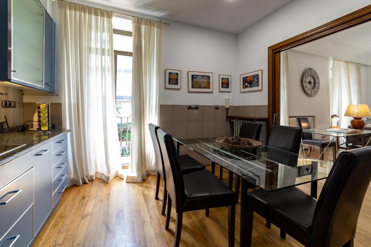 La Concha Cozy Balcony Apartment By Cisan Rentals San Sebastian Exterior photo