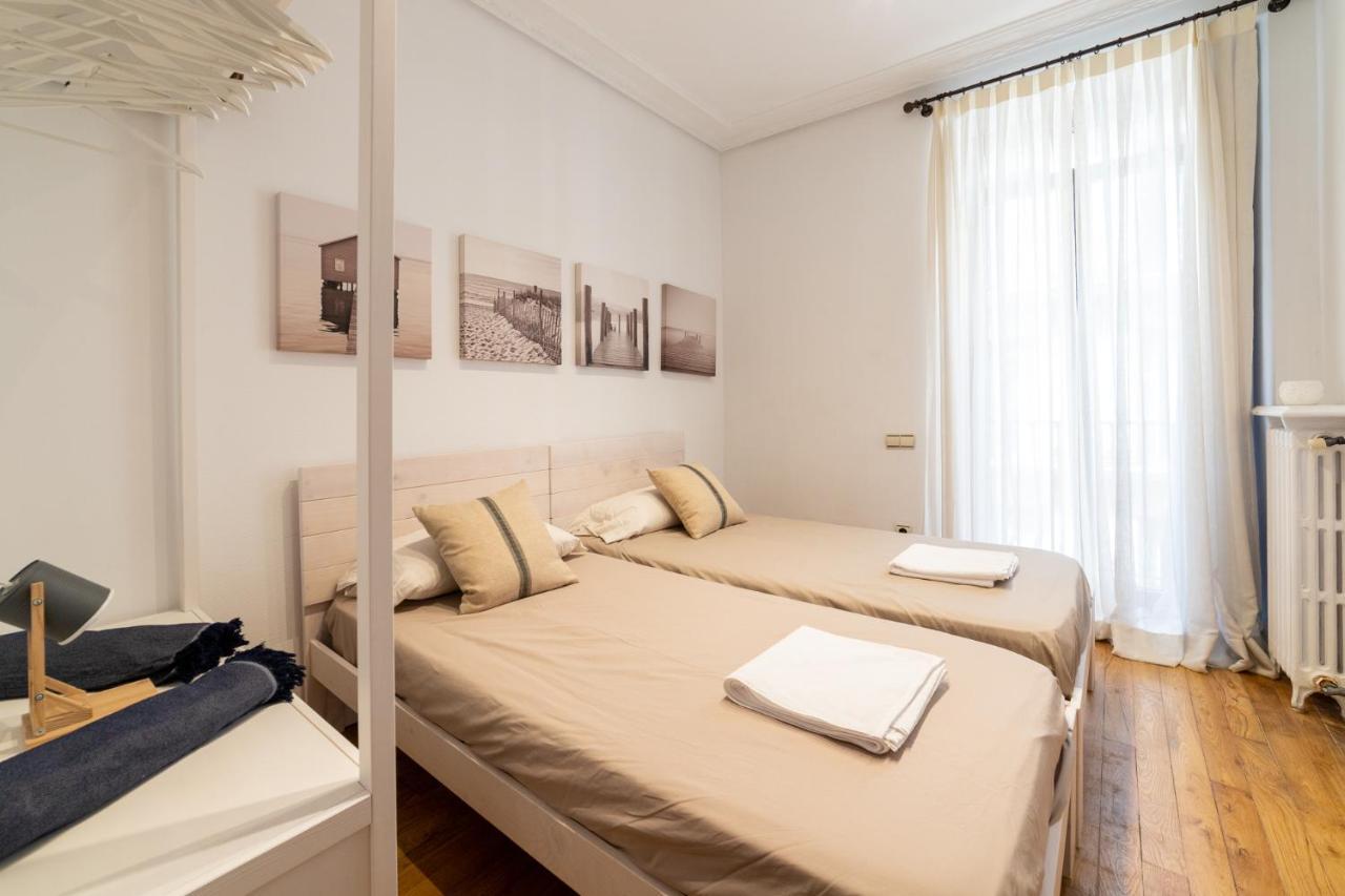 La Concha Cozy Balcony Apartment By Cisan Rentals San Sebastian Exterior photo